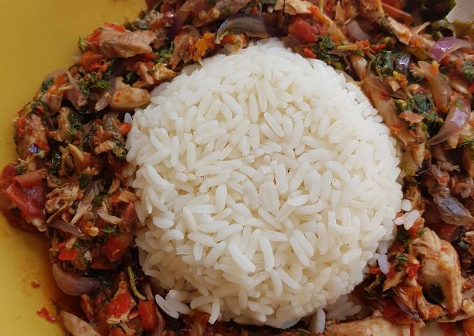 WHITE RICE AND TOMATO FISH SAUCE